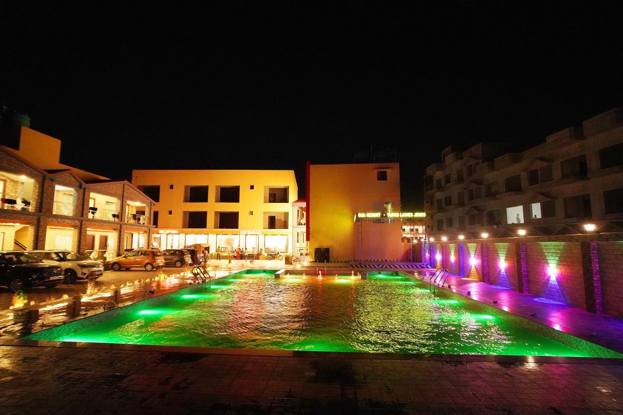 Goa Beach Resort On Beach Mandarmani Exterior photo