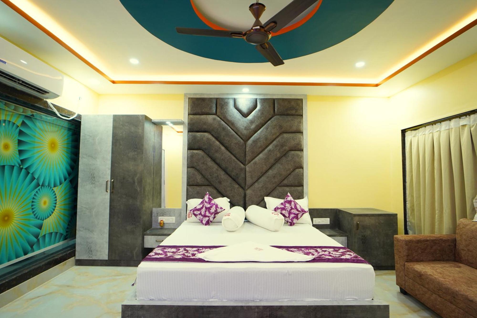 Goa Beach Resort On Beach Mandarmani Exterior photo