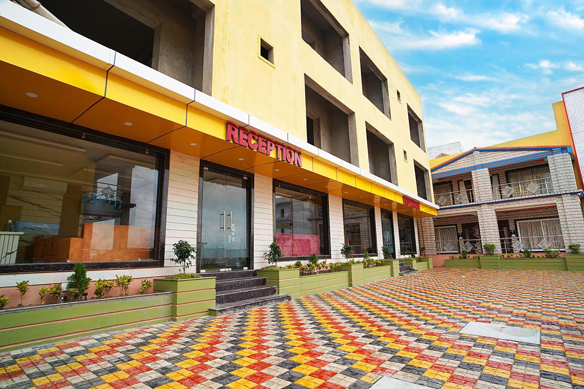 Goa Beach Resort On Beach Mandarmani Exterior photo